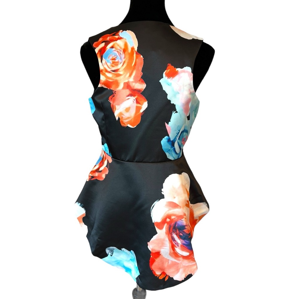 Dramatic Floral High Low Peplum Top - Picture 12 of 13